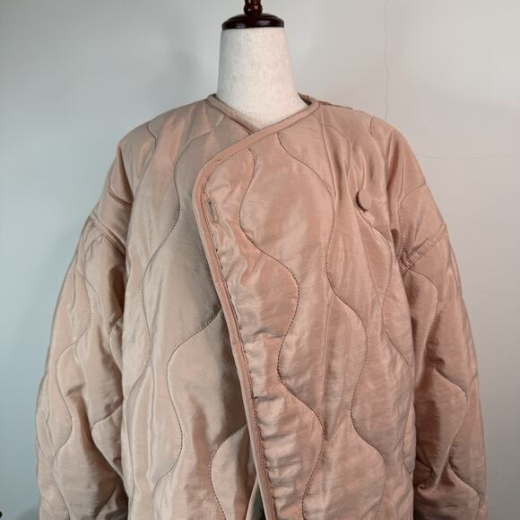 ALC Reversible Quilted Sherpa Jacket Size L Cozy Oversized Minimalist Pink NWT - Picture 10 of 13